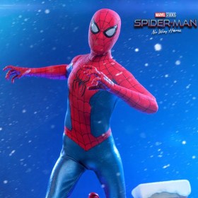 Spider-Man (New Red and Blue Suit) (Deluxe Version) Spider-Man No Way Home Movie Masterpiece 1/6 Action Figure by Hot Toys